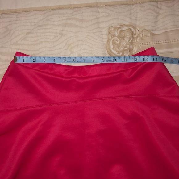 Hot pink neoprene circle skirt - Picture 4 of 6